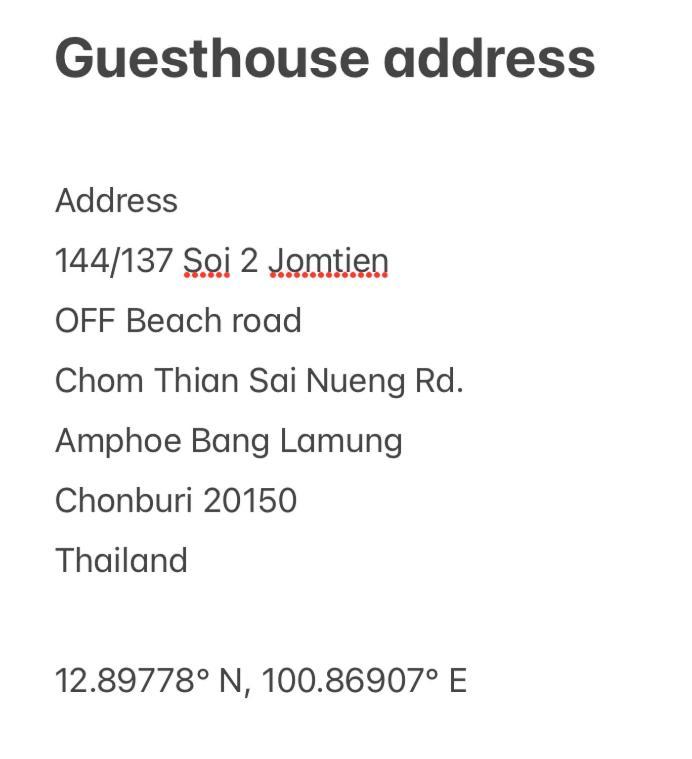 Pluemchai Guesthouse Praia de Jomtien Exterior foto